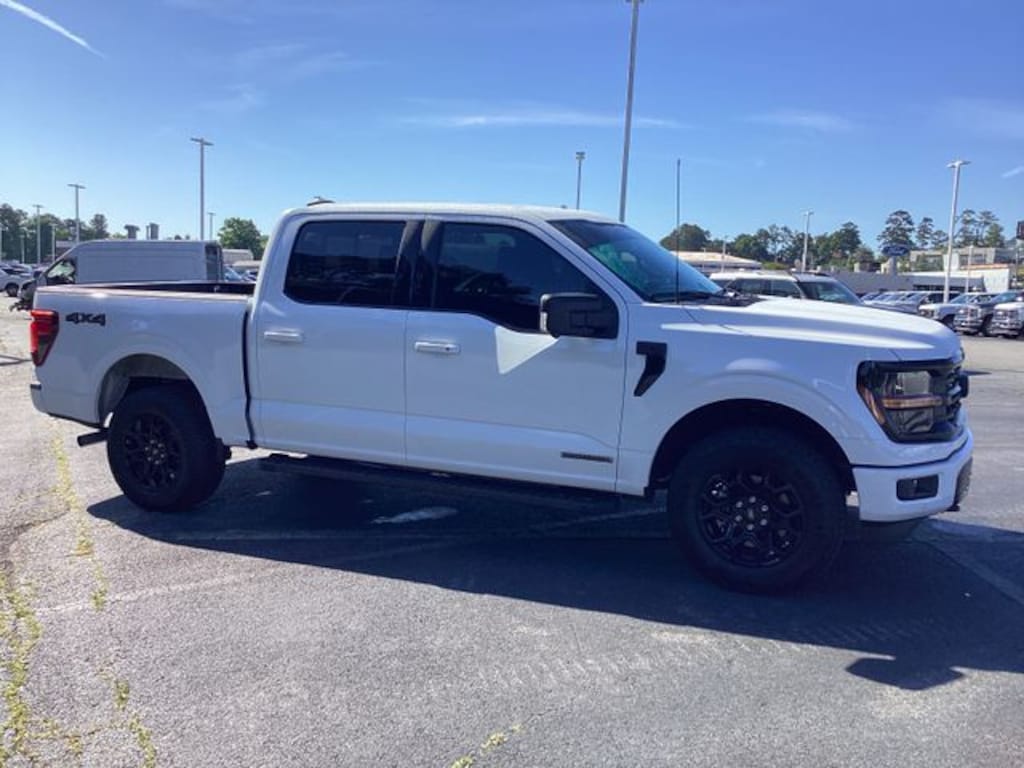 Used 2025 Ford F-150 XLT Truck SuperCrew Cab
