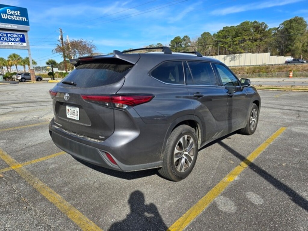Certified 2022 Toyota Highlander XLE SUV