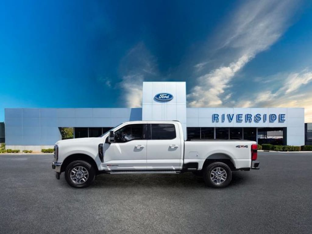 Used 2024 Ford F-350 Lariat Truck Crew Cab