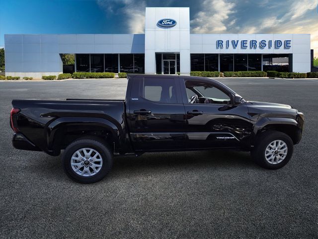 2024 Toyota Tacoma SR5 - Photo 8
