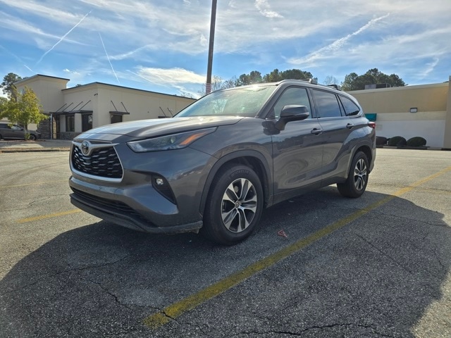 2022 Toyota Highlander XLE's photo