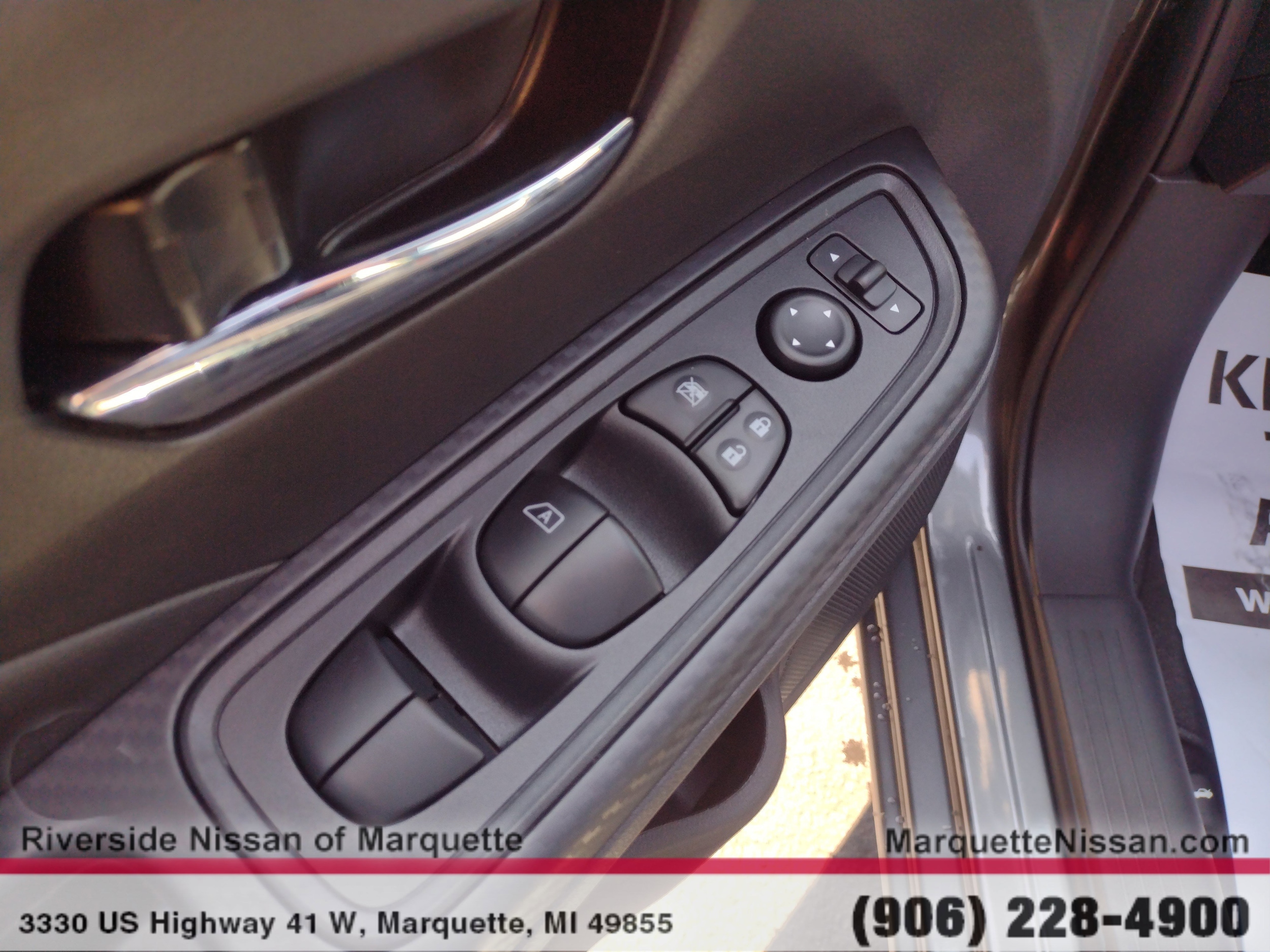 2025 Nissan Versa Sedan SV - Photo 23