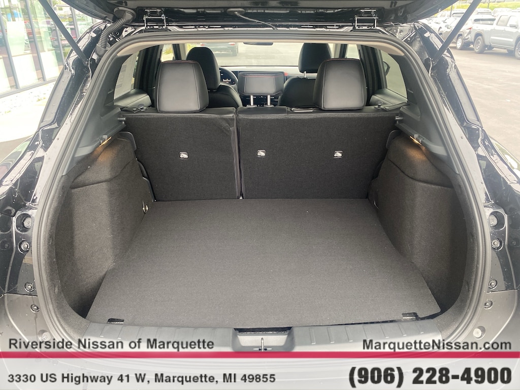 New 2026 Nissan Kicks SR SUV