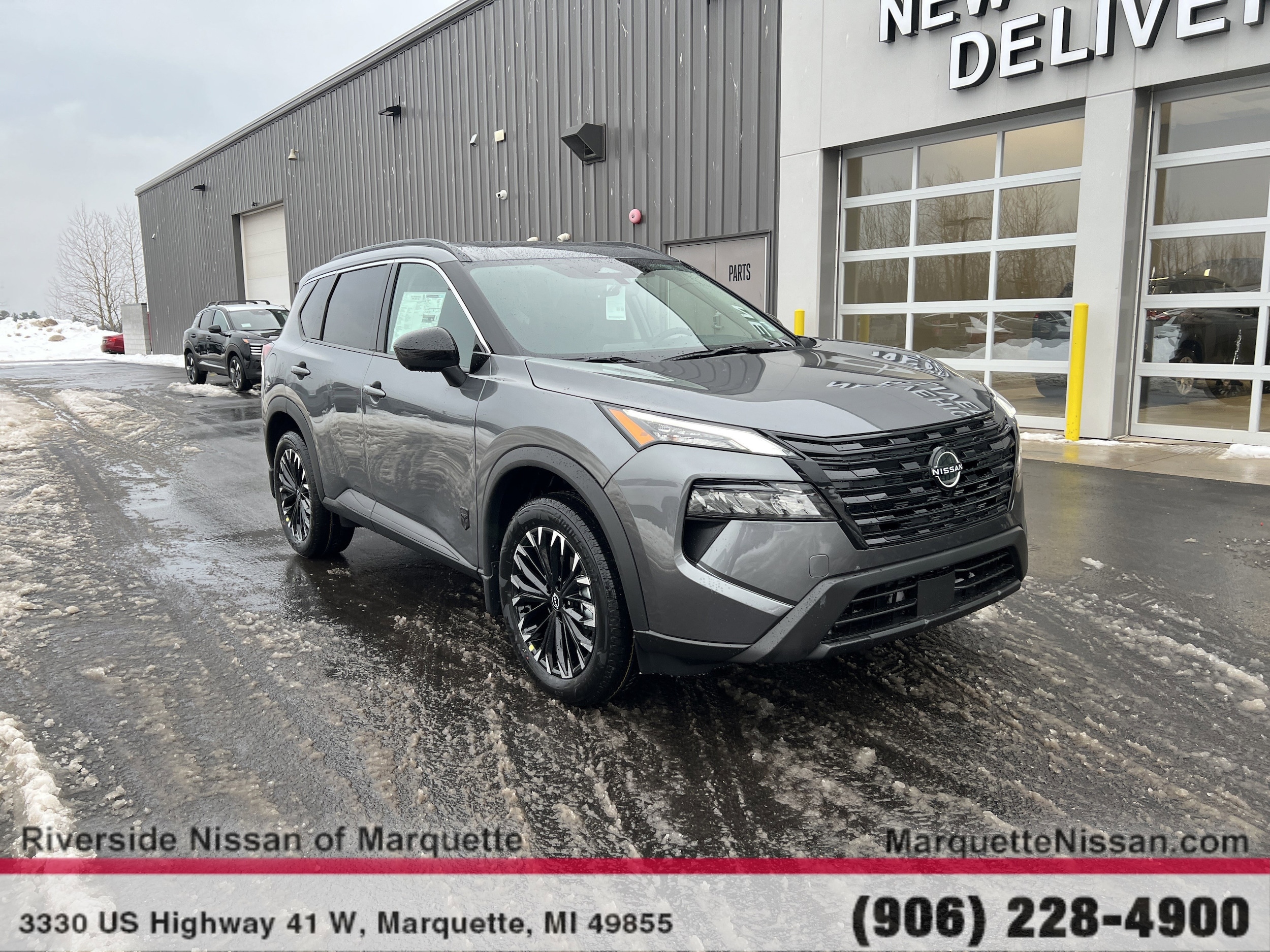 2026 Nissan Rogue Dark Armor's photo