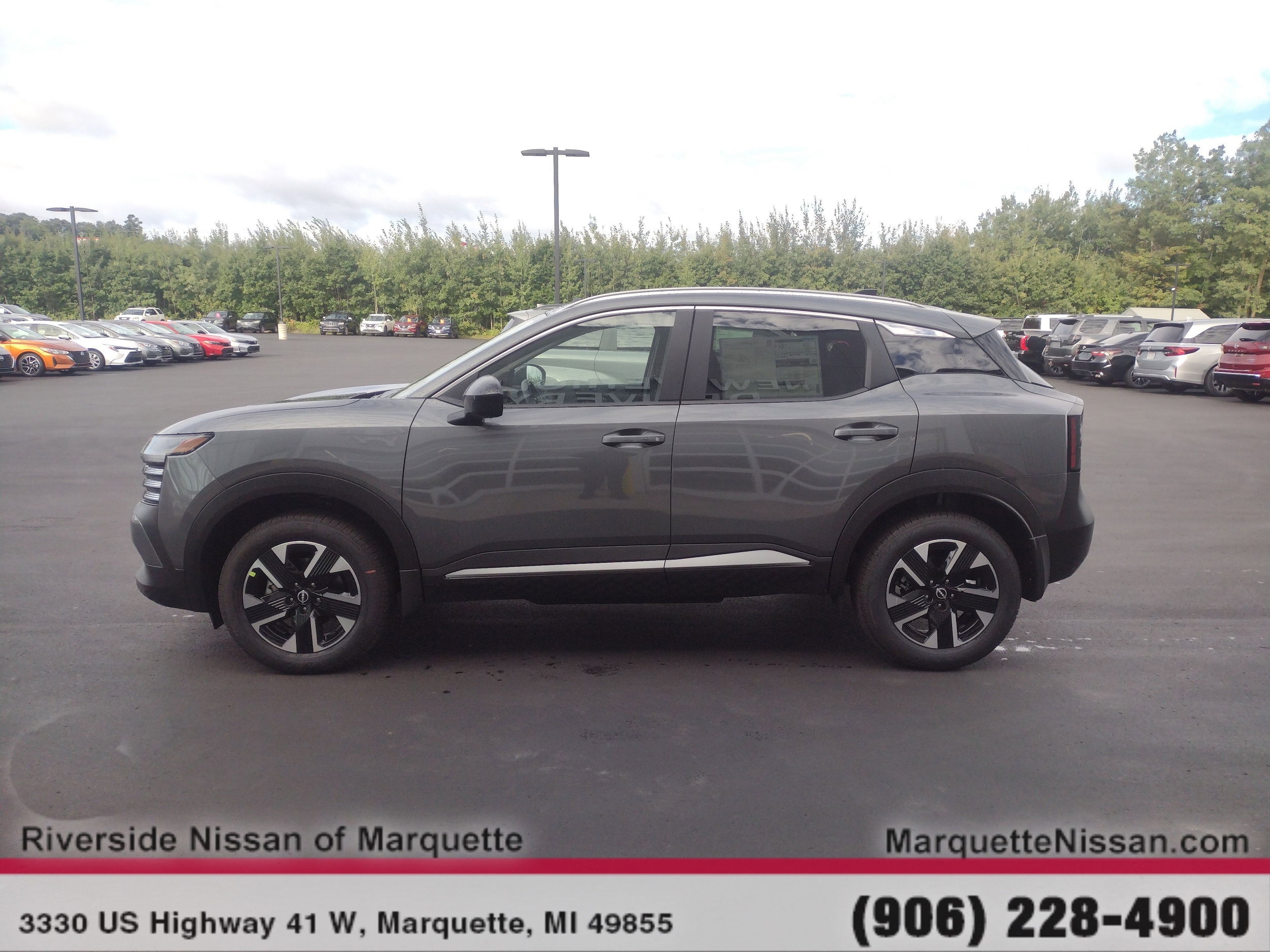 2026 Nissan Kicks SV photo 4