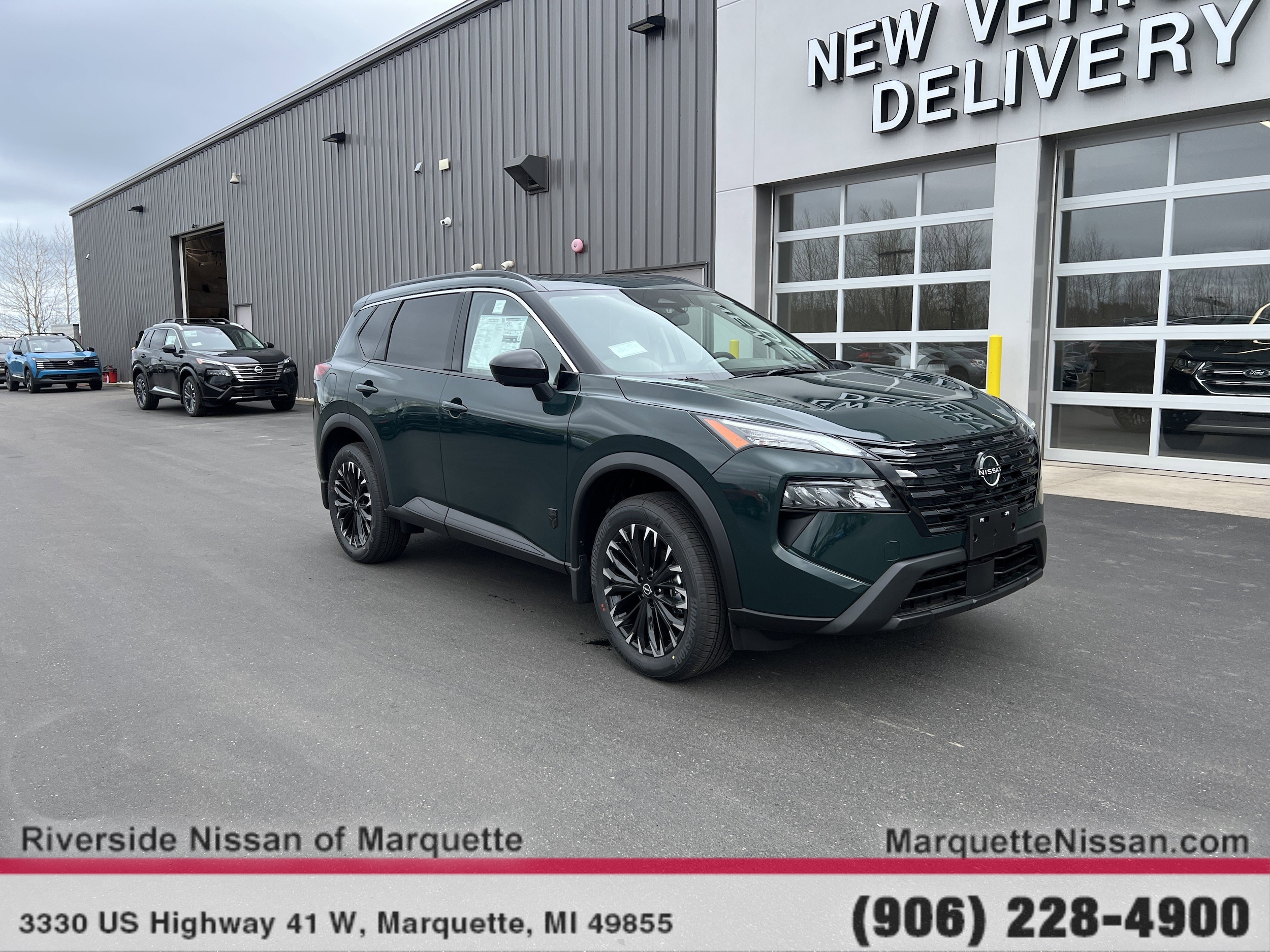 2026 Nissan Rogue Dark Armor AWD's photo