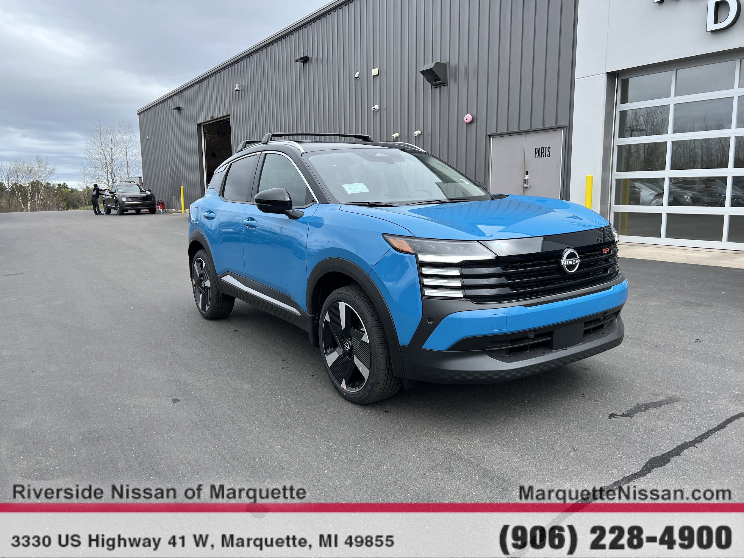 2026 Nissan Kicks 2.0 SR AWD's photo