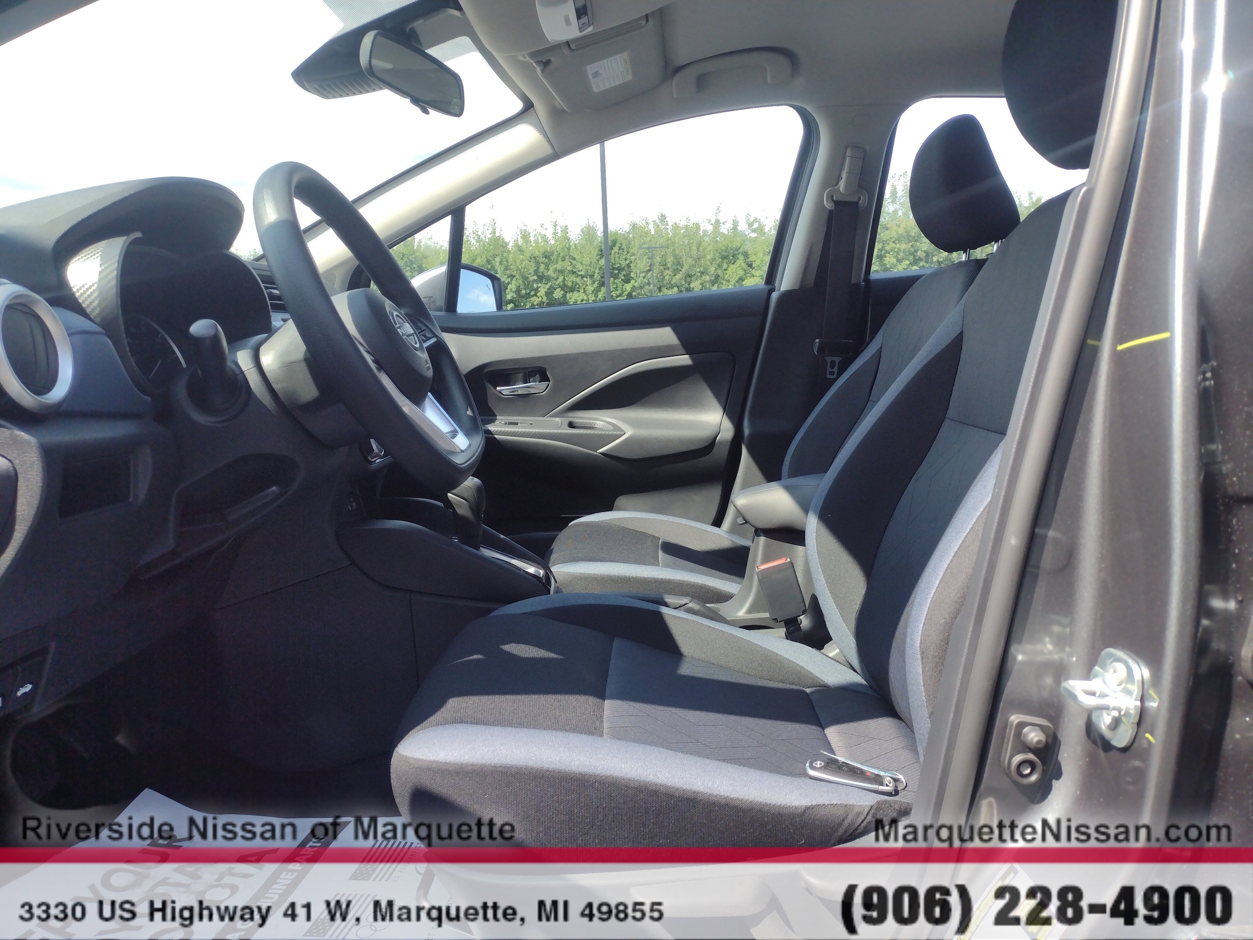 2025 Nissan Versa Sedan SV - Photo 15