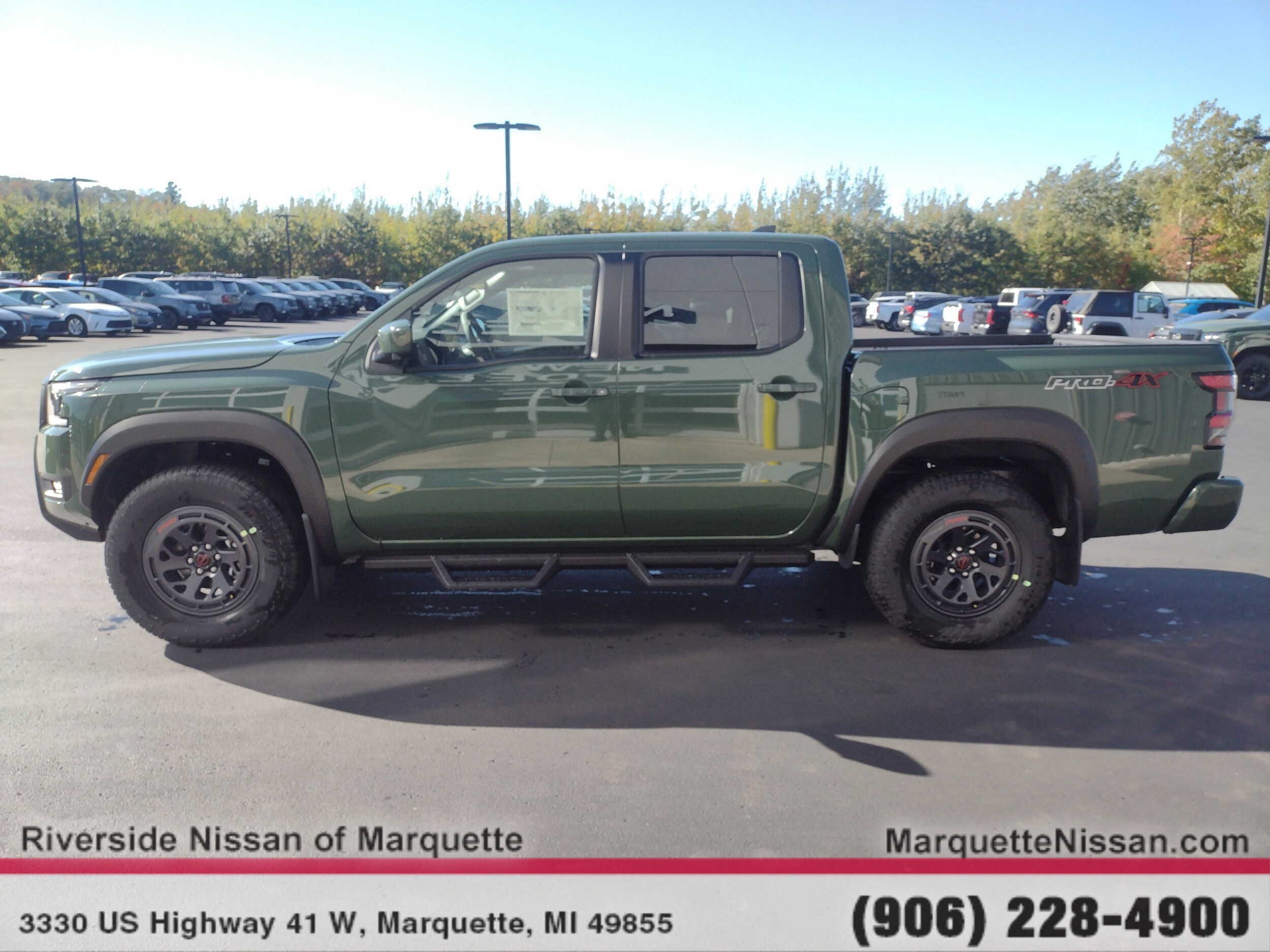 2026 Nissan Frontier PRO-4X photo 2
