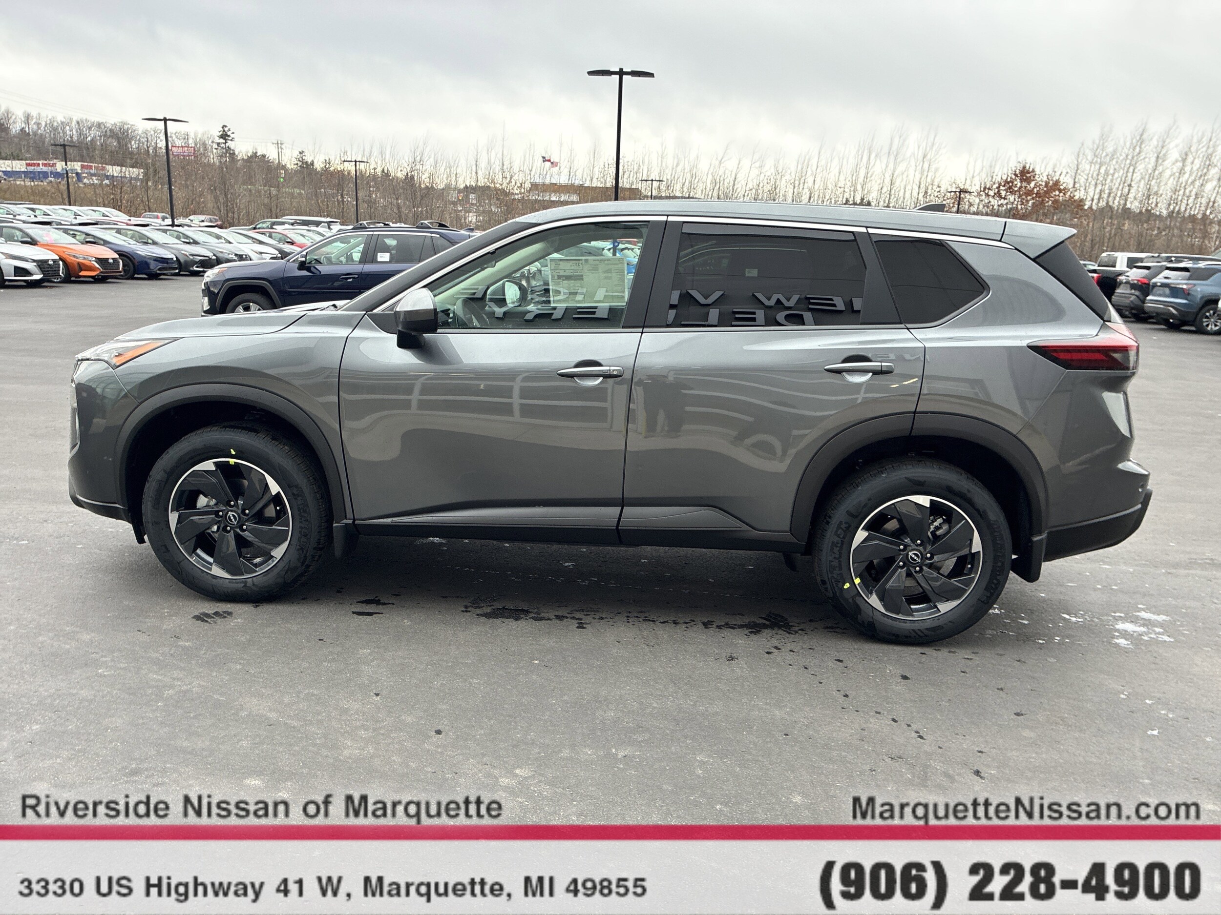 2026 Nissan Rogue SV photo 3