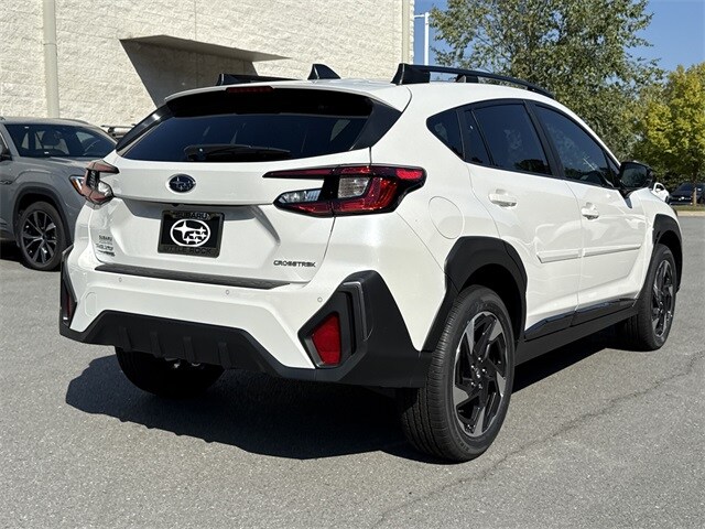 2025 Subaru Crosstrek Limited photo 2