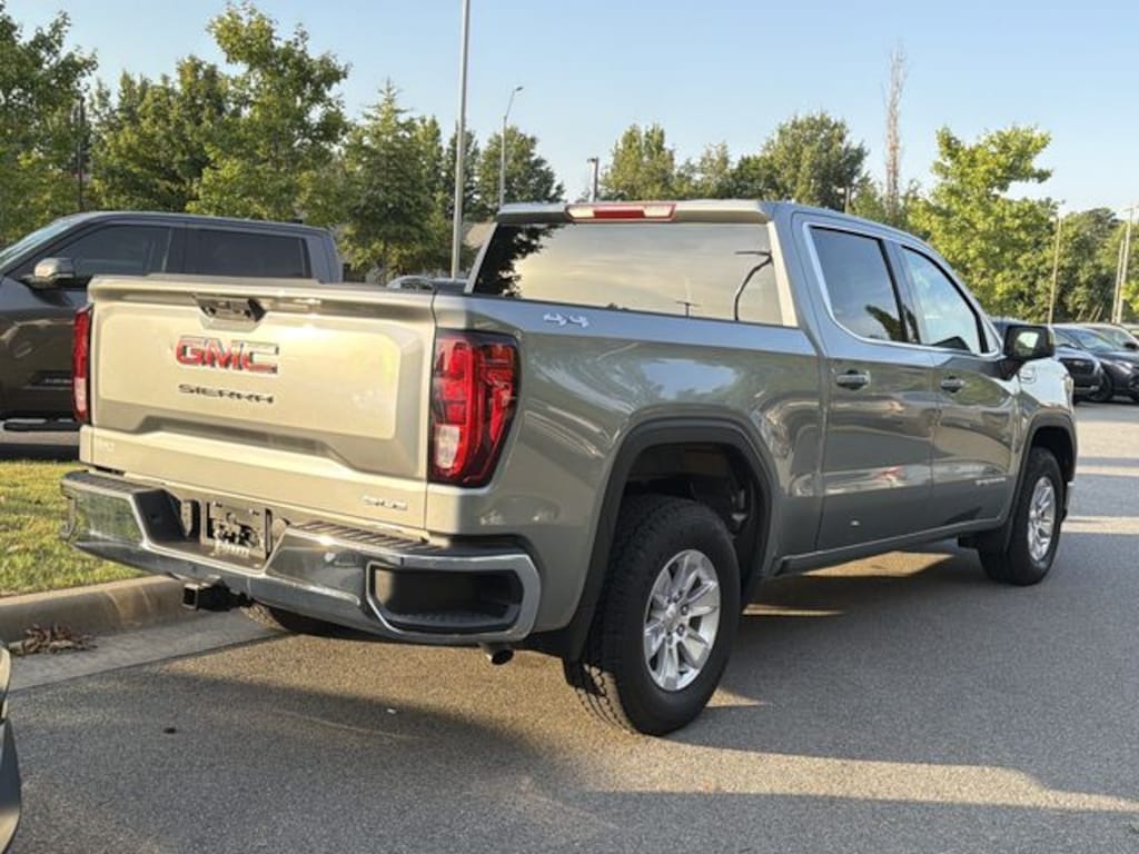 Used 2025 GMC Sierra 1500 SLE Truck
