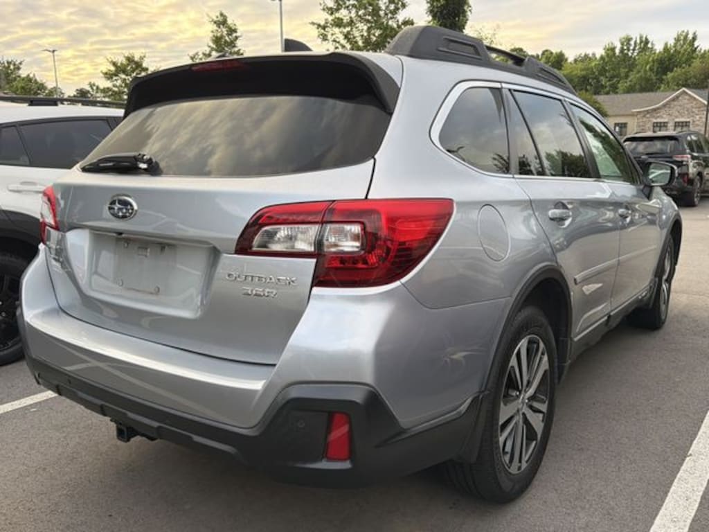 Used 2018 Subaru Outback 3.6R SUV