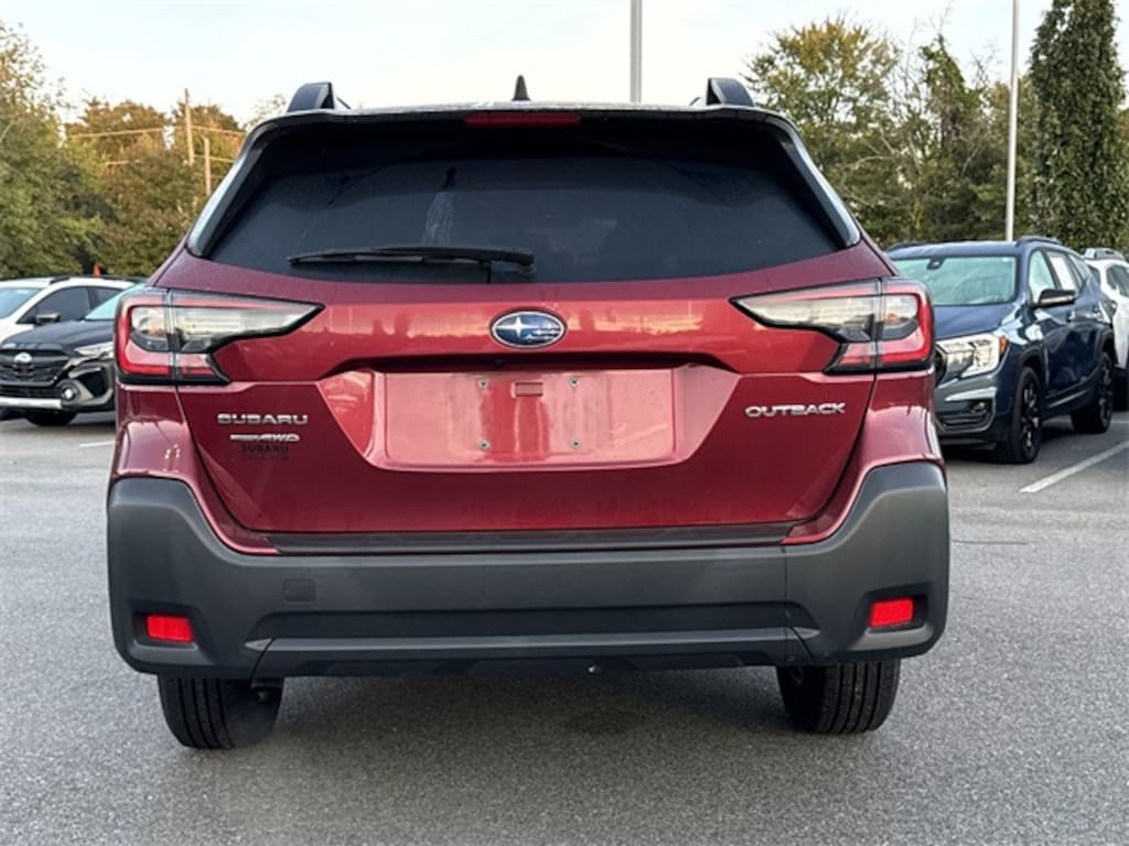 Used 2024 Subaru Outback Premium SUV