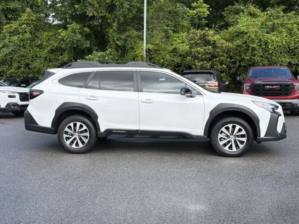 Used 2025 Subaru Outback Premium SUV