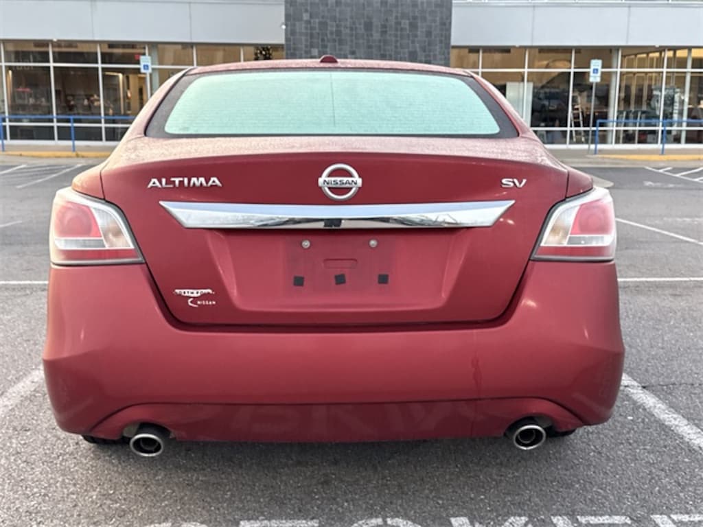 Used 2015 Nissan Altima 2.5 SV Sedan