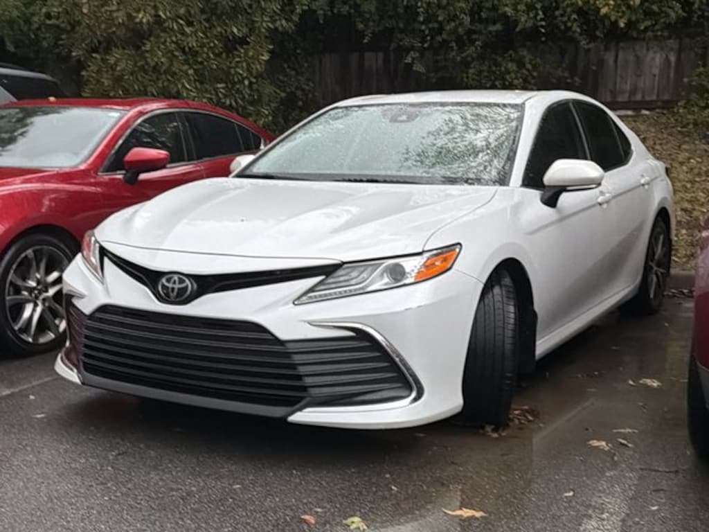Used 2021 Toyota Camry XLE Sedan