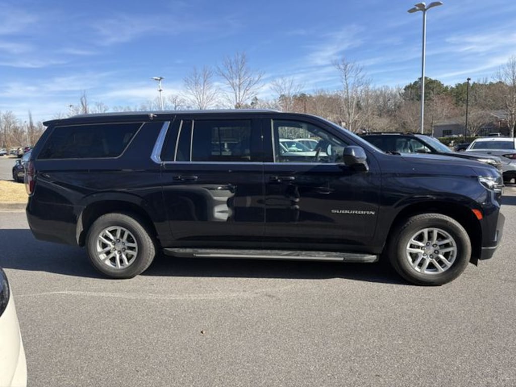 Used 2024 Chevrolet Suburban LT SUV
