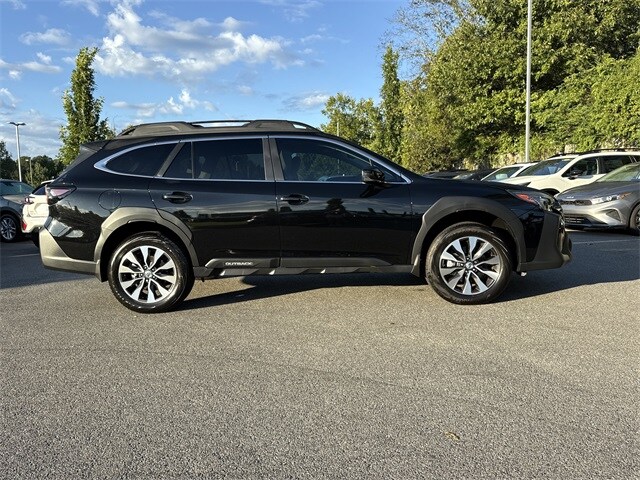2025 Subaru Outback Limited photo 2