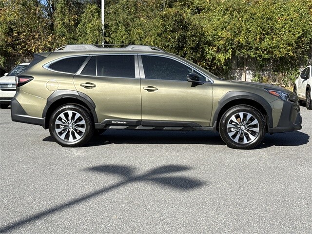 2025 Subaru Outback Limited photo 2