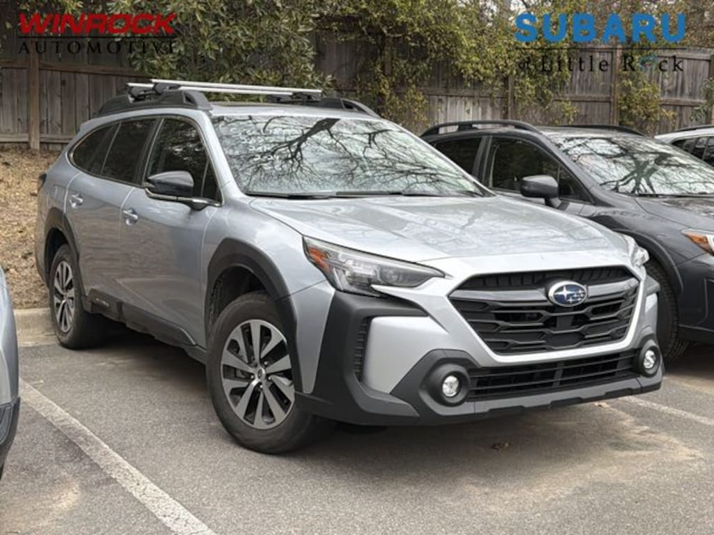Used 2025 Subaru Outback Premium SUV