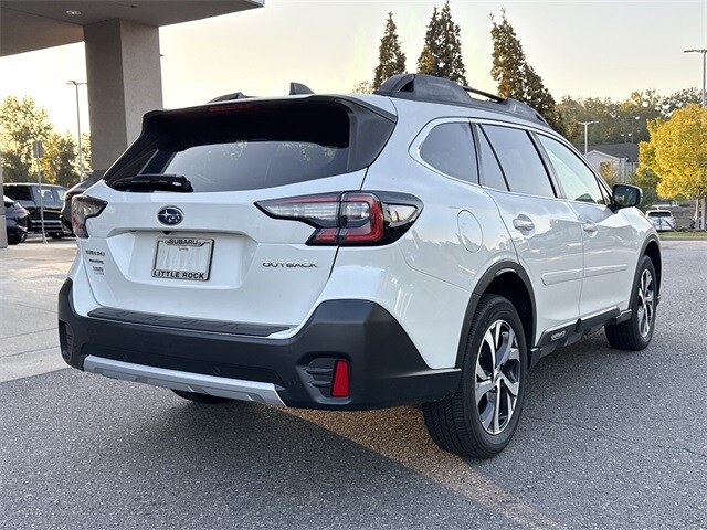2022 Subaru Outback Limited photo 2
