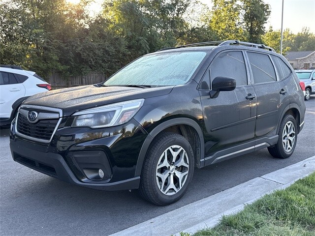2021 Subaru Forester Premium photo 3