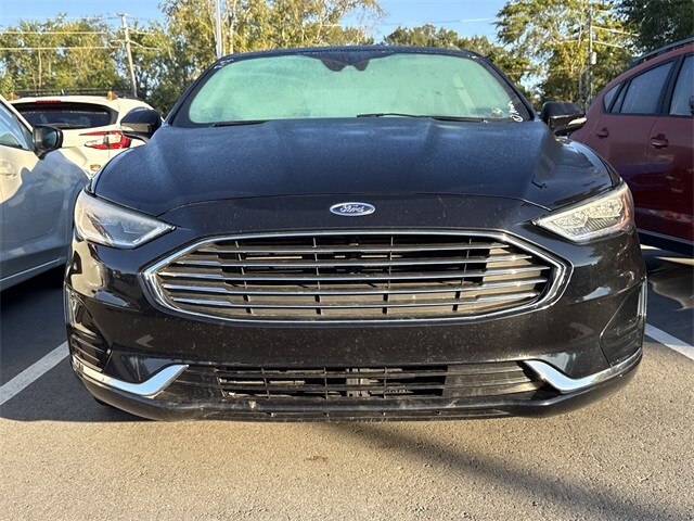 2019 Ford Fusion SEL photo 2