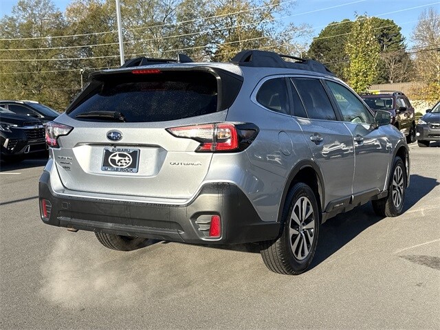 2021 Subaru Outback Premium photo 3
