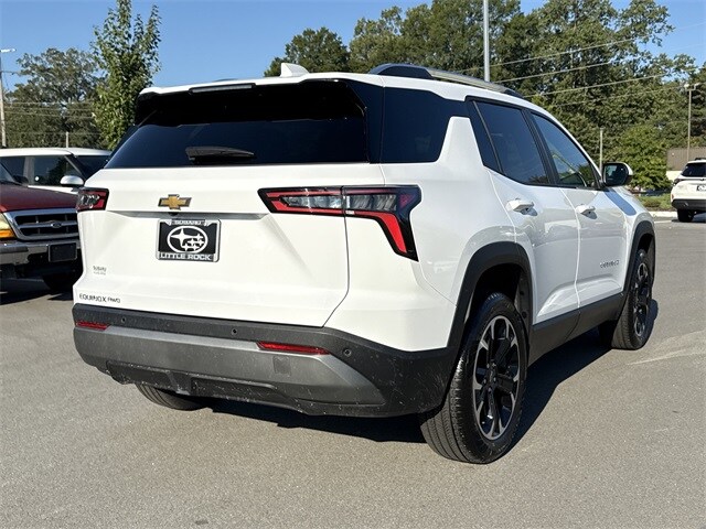 2025 Chevrolet Equinox LT photo 2