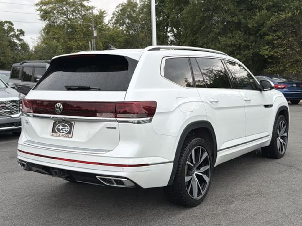 Used 2024 Volkswagen Atlas 2.0T SEL Premium R-Line SUV