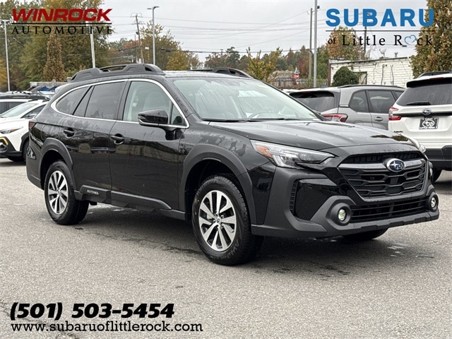 2025 Subaru Outback Premium's photo