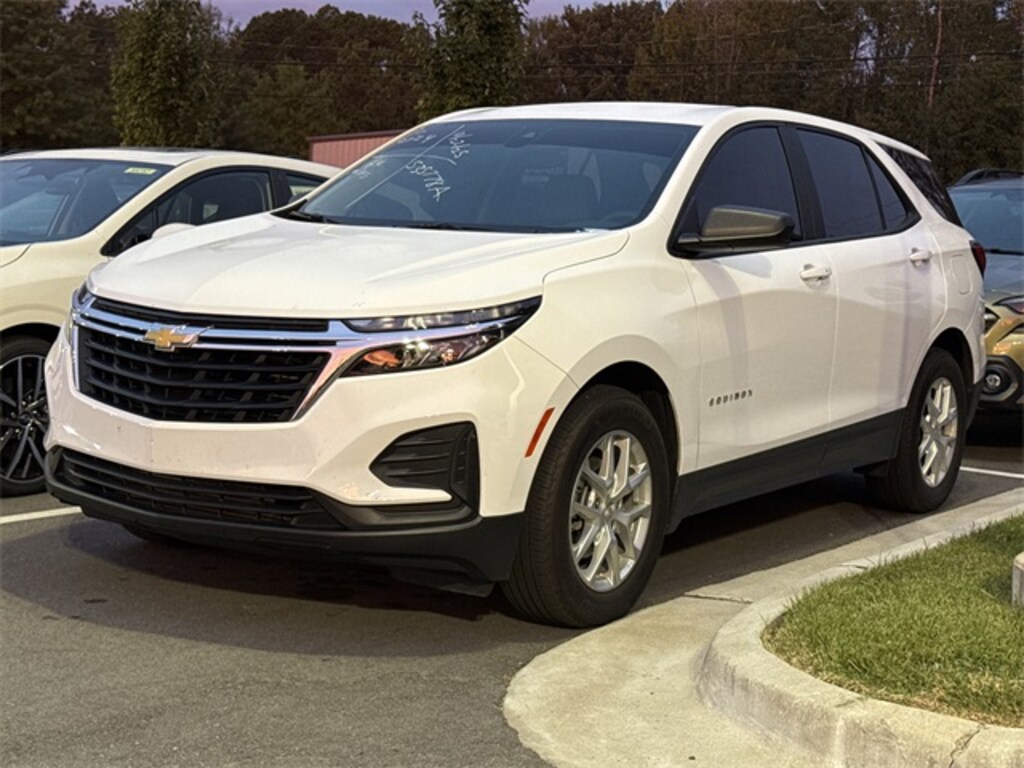 Used 2024 Chevrolet Equinox LS SUV