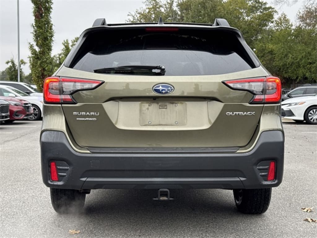 Used 2022 Subaru Outback Premium SUV