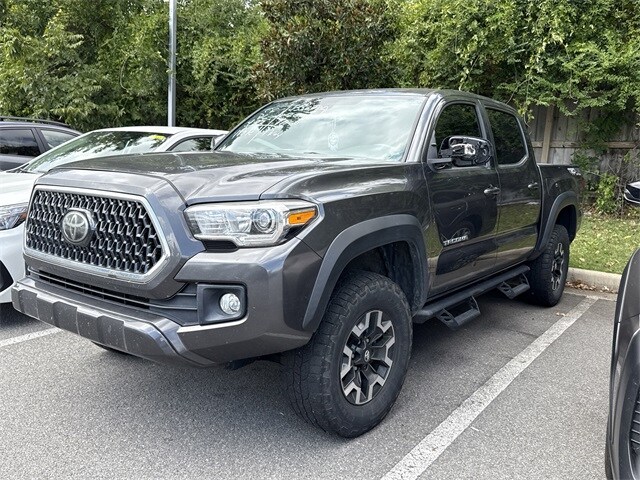 2019 Toyota Tacoma TRD Sport V6 photo 3