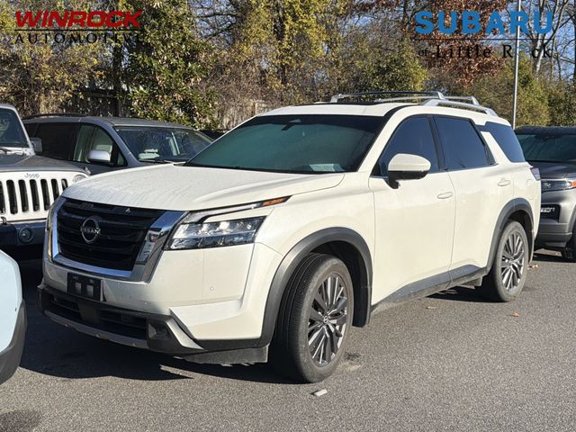 2022 Nissan Pathfinder SL