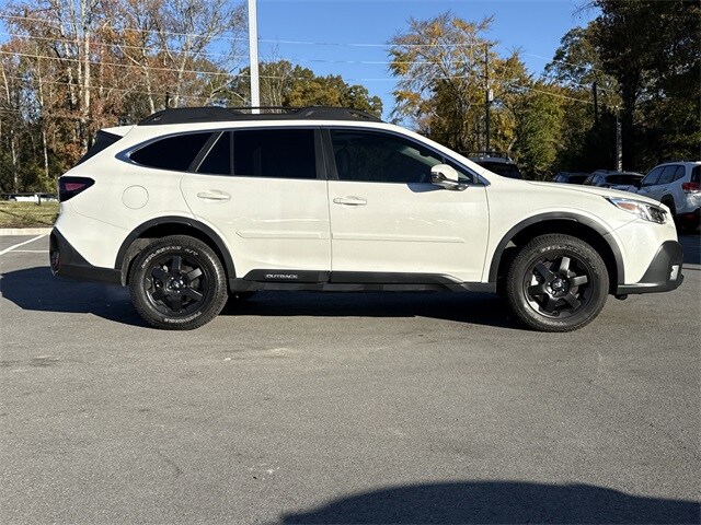 2022 Subaru Outback Limited photo 2