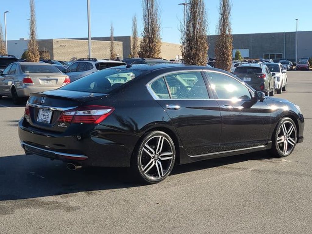 Used 2016 Honda Accord Touring Sedan
