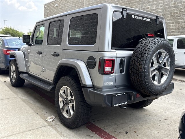 2021 Jeep Wrangler Unlimited Sahara photo 3