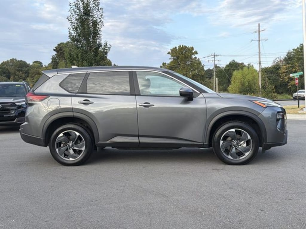 Used 2025 Nissan Rogue SV SUV