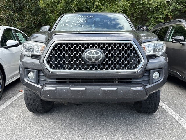 2019 Toyota Tacoma TRD Sport V6 photo 2