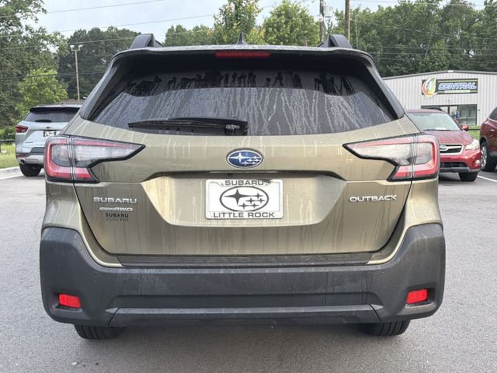 Used 2024 Subaru Outback Premium SUV