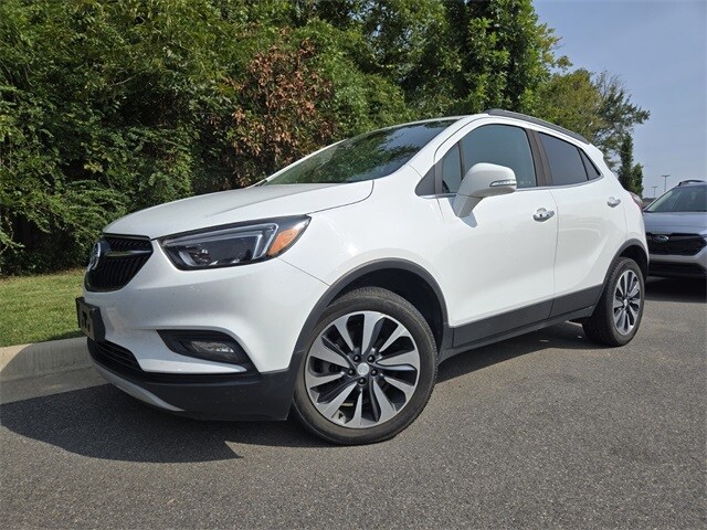 2020 Buick Encore Essence photo 2