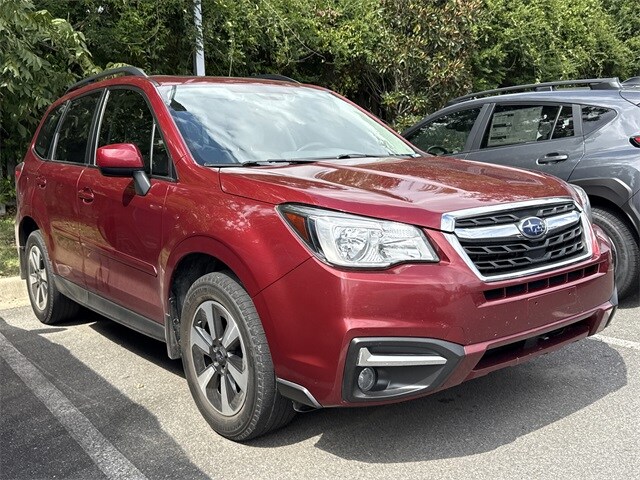 2018 Subaru Forester 2.5i Premium photo 3
