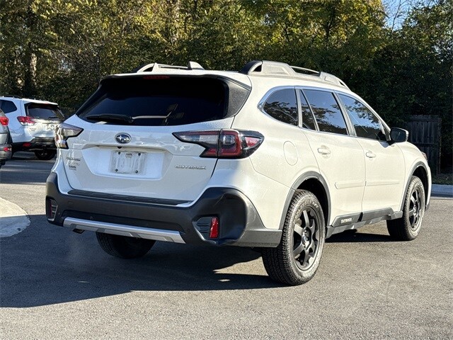 2022 Subaru Outback Limited photo 2
