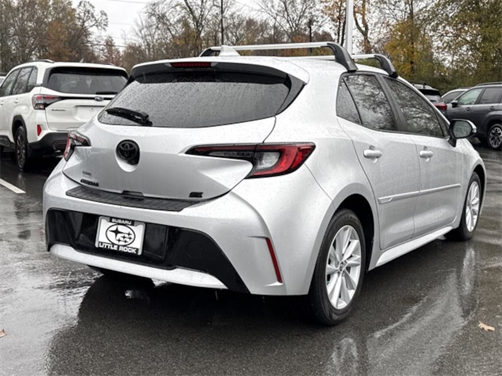 Used 2023 Toyota Corolla Hatchback SE Hatchback