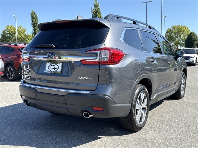 2025 Subaru Ascent Premium photo 3