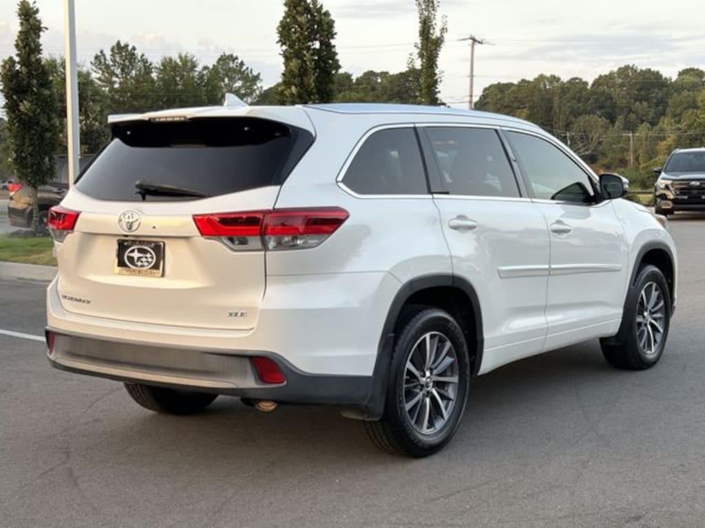 Used 2018 Toyota Highlander XLE SUV