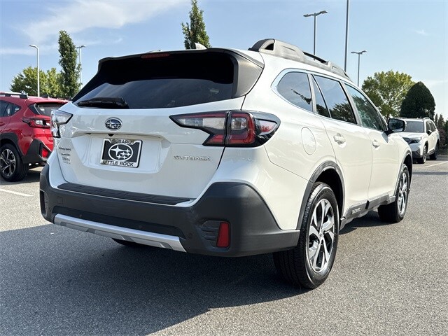 2020 Subaru Outback Limited photo 3