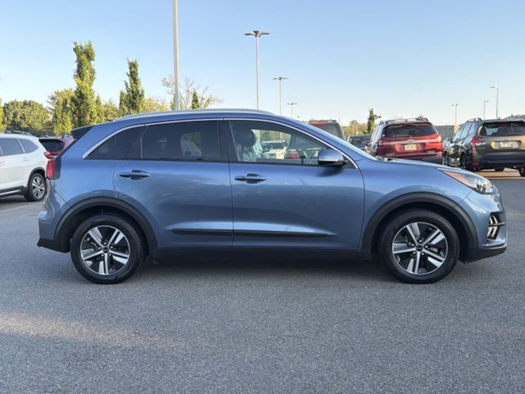 Used 2020 Kia Niro Plug-In Hybrid EX SUV